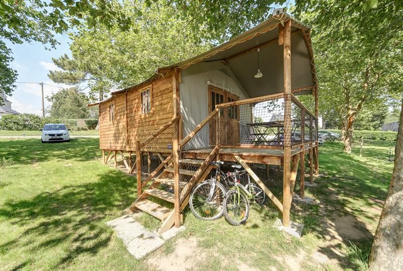 Cabane Lodge Bois sur pilotis CONFORT 38m² (2 chambres) dont terrasse couverte de 8m²